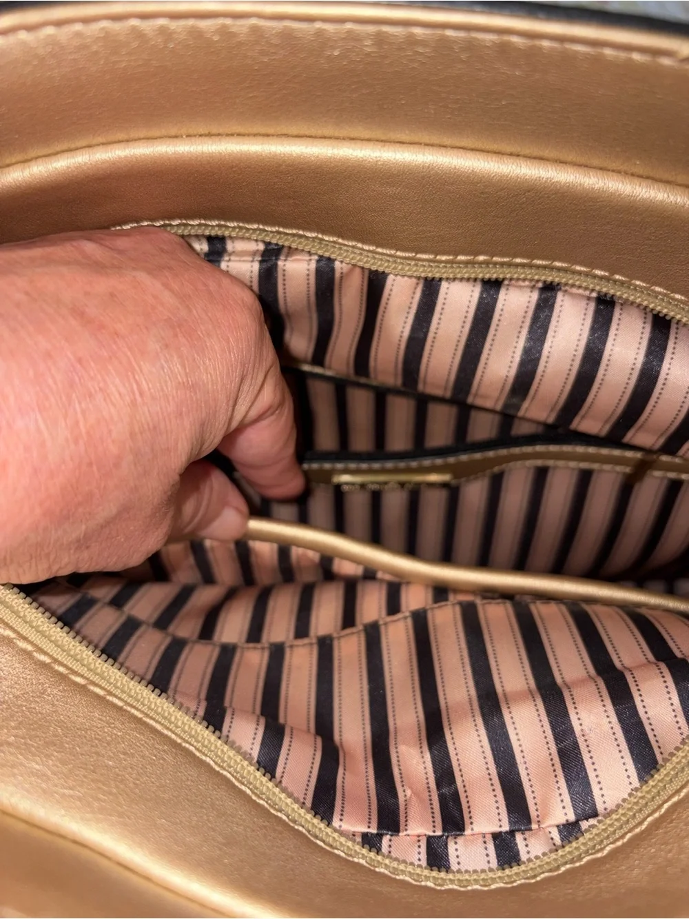 Michael Kors Metallic Gold Quilted Logo Detail Gorgeous bag!